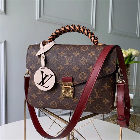 louis vuitton first copy bags